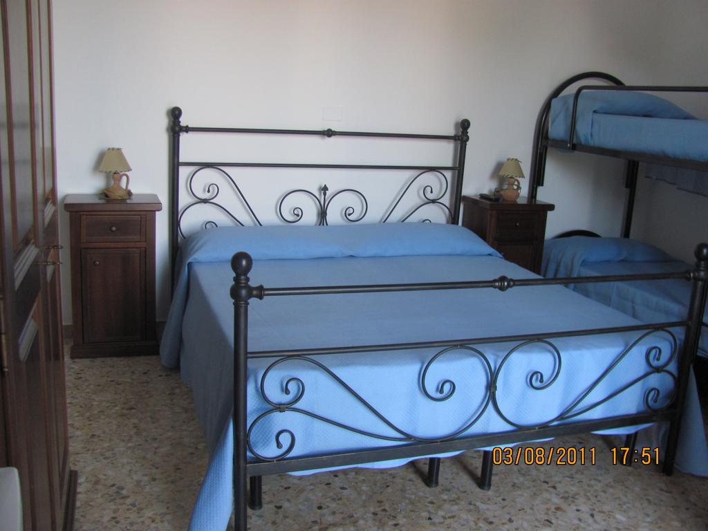 Residence Il Giunco เปรสซิกเช ห้อง รูปภาพ